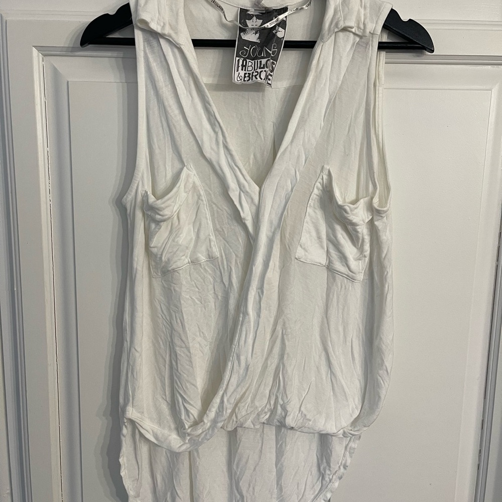 Young Fabulous & Broke Women’s White Drape Collar Sleeveless Top Blouse Size XS